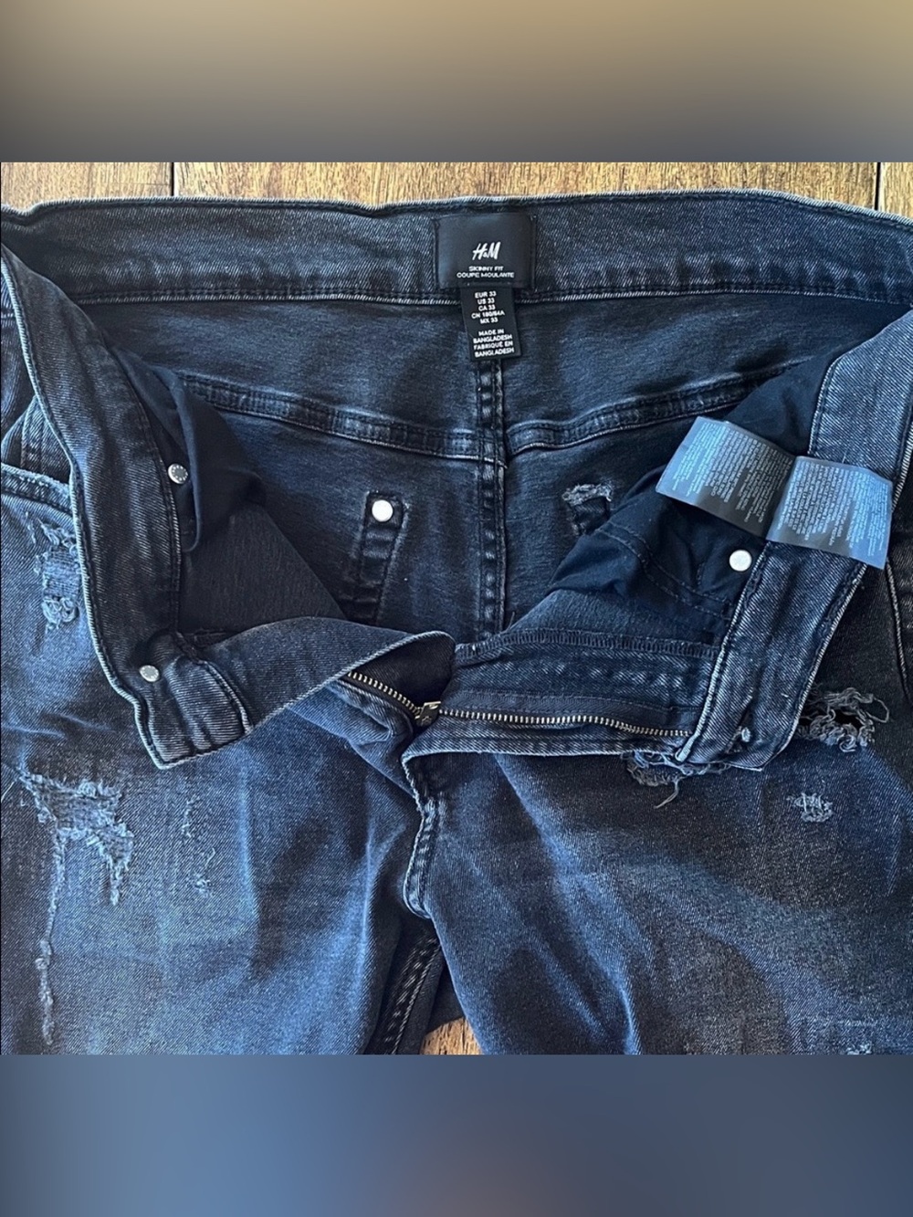 H&M Men’s Distressed Skinny Jeans - Picture 8 of 10